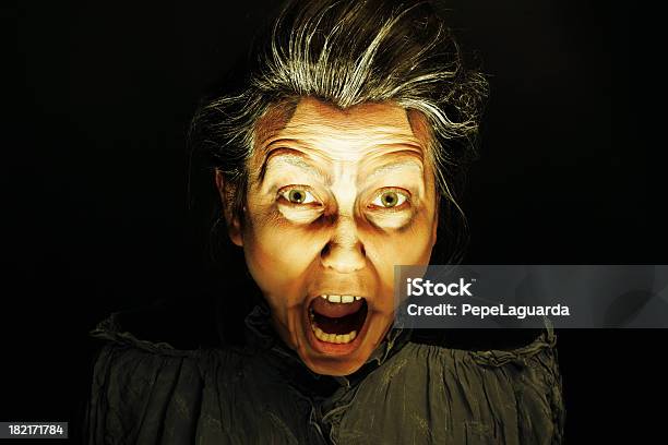 Terroru Scream - zdjęcia stockowe i więcej obrazów Babka - Dziadek i babcia - Babka - Dziadek i babcia, Brzydota, Ból