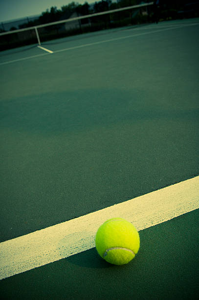 traiga su partido - tennis baseline fun sports and fitness fotografías e imágenes de stock