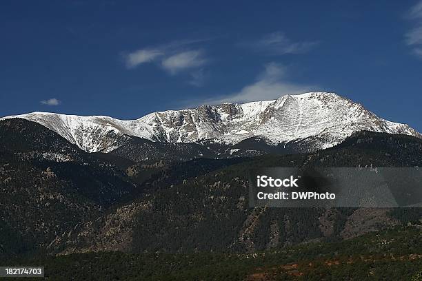 Pikes Peak Foto de stock y más banco de imágenes de Bosque Nacional de Pikes Peak - Bosque Nacional de Pikes Peak, Colorado, Deporte