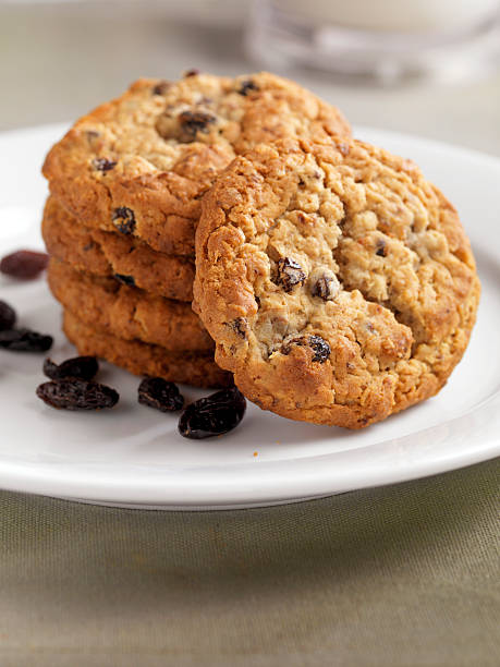 istock Raisin Oatmeal Cookies 182174889