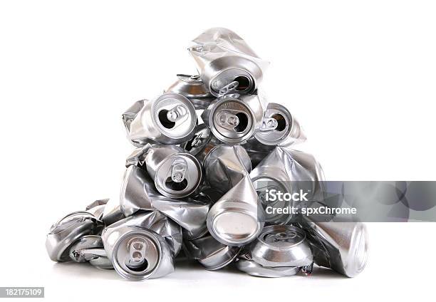 Aluminiumdosen Stockfoto und mehr Bilder von Blechdose - Blechdose, Recycling, Aluminium