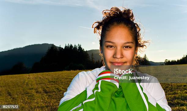 Pretty Girl Foto de stock y más banco de imágenes de Adolescente - Adolescente, Retrato, Foto natural