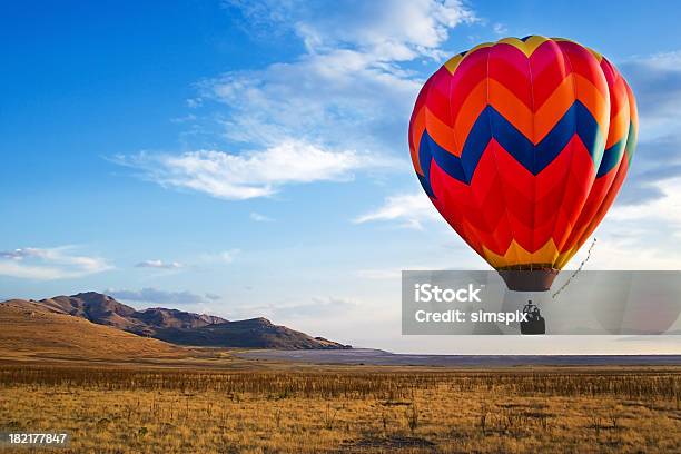 Heißluftballonfahrten Stockfoto und mehr Bilder von Heißluftballon - Heißluftballon, Riding, Korb