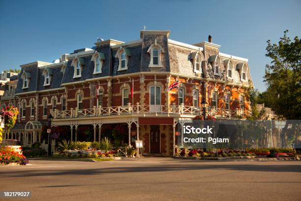 Histórico Hotel En Las Cataratas Del Niágara Foto de stock y más banco de imágenes de Niagara on the Lake - Niagara on the Lake, Anticuado, Canadá