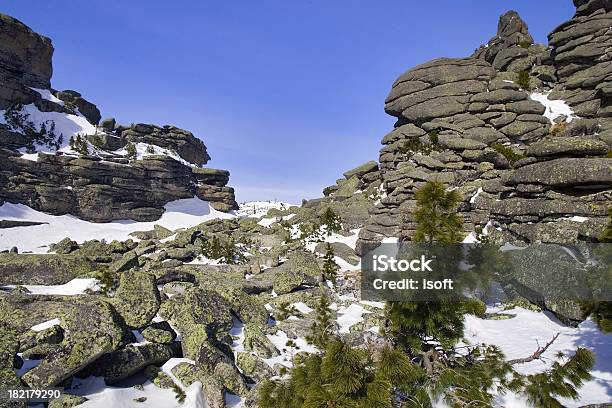 Sheregesh Siberiano Supporti 20 - Fotografie stock e altre immagini di Acrobazia - Acrobazia, Albero, Alpi