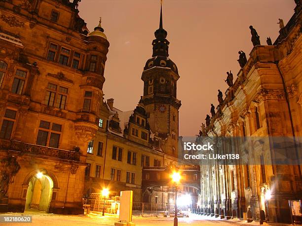 Photo libre de droit de Château De La Résidence De Dresde Par Nuit banque d'images et plus d'images libres de droit de Dresde - Dresde, Hiver, Allemagne