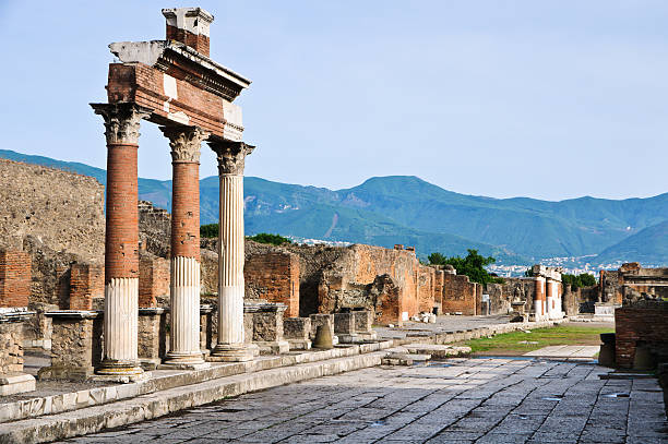 Pompeii Ruins After being buiried by volacnic ash in 79AD. Pompeii was rediscovered and unearthed in the 19th century and gives a glimpse into Italian life 2000 years ago. pompeii ruins stock pictures, royalty-free photos & images