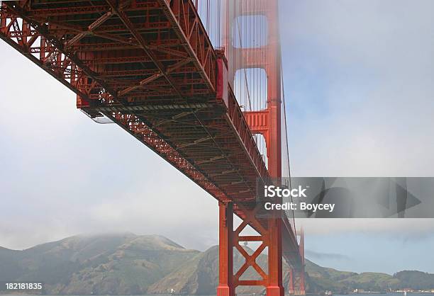 Die Golden Gate Bridge Stockfoto und mehr Bilder von Architektonische Säule - Architektonische Säule, Architektur, Bauwerk