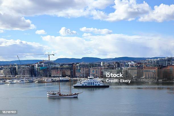 Porto De Oslo - Fotografias de stock e mais imagens de Ao Ar Livre - Ao Ar Livre, Atracado, Azul