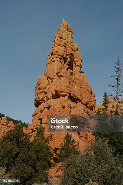 Photo libre de droit de Hoo Doo Rock banque d'images et plus d'images libres de droit de Bleu - Bleu, Bryce Canyon, Canyon