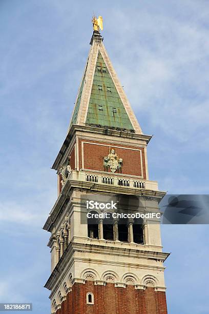 Szczegóły Dzwon Wieża W Piazza San Marco - zdjęcia stockowe i więcej obrazów Architektura - Architektura, Bazylika, Cegła