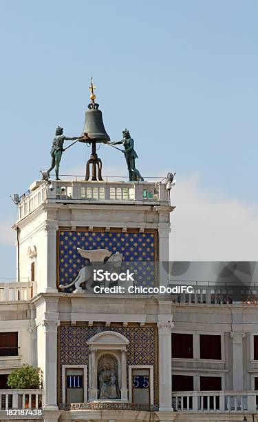 Dos Mori De La Torre Foto de stock y más banco de imágenes de Arquitectura - Arquitectura, Arte, Arte y artesanía