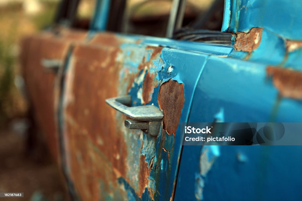 O rusty Porta de Carro - Foto de stock de Antigo royalty-free