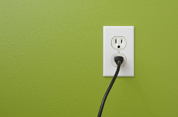 potencia de salida de pared - sockets fotografías e imágenes de stock