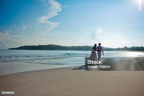 Карибский Свадебные Путешествия — стоковые фотографии и другие картинки 20-24 года - 20-24 года, Беззаботный, Букет