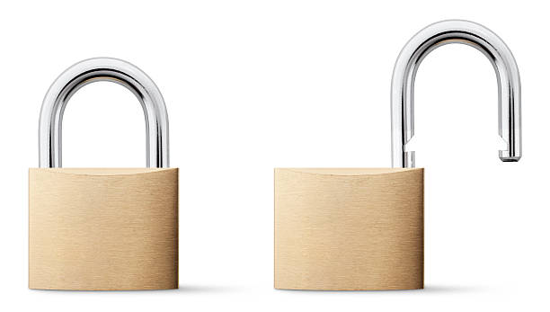 padlock open and closed. - lock stockfoto's en -beelden