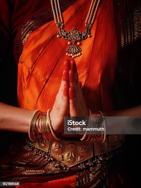 Modlić Się Do Sziwa - zdjęcia stockowe i więcej obrazów Indie - Indie, Medytować, Kultura indyjska