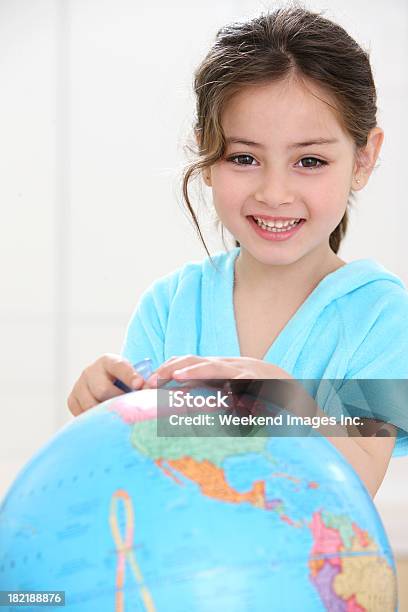 Foto de Little Explorer e mais fotos de stock de Criança - Criança, Explorador, Figura para recortar
