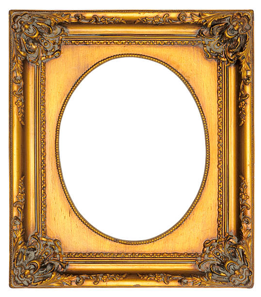 ouro ornamentado oval foto frame de retrato. isolado com traçado de recorte - picture frame frame gold gilded - fotografias e filmes do acervo