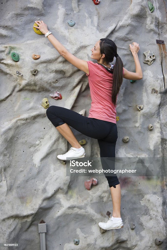 Arrampicata sportiva - Foto stock royalty-free di Arrampicata sui boulder