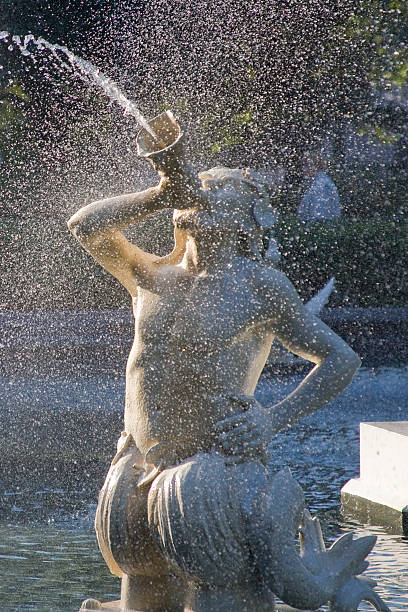 istock Savannah GA: Fountain in Forsythe Park (detail) 182192042