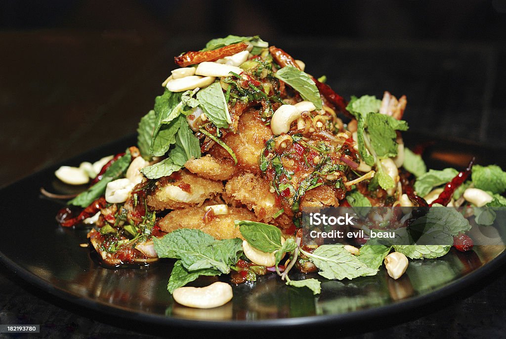 Salada de peixe apimentados - Foto de stock de Alface royalty-free
