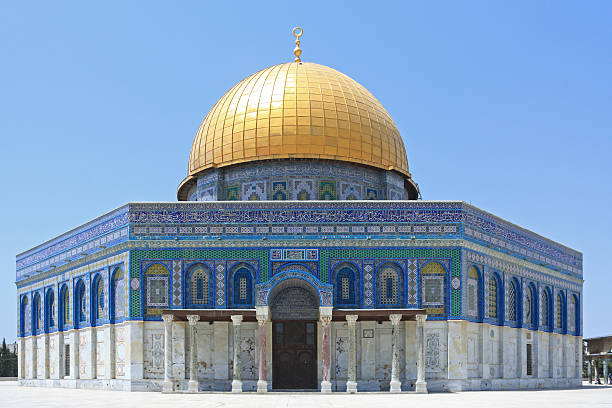 Outdoor photo of Al - Aska, Dome of the Rock, Jerusalem The Dome of the Rock is an Islamic shrine which houses the Foundation Stone, the holiest spot in Judaism, and is a major landmark located on the Temple Mount in Jerusalem. Tilt shift version. jerusalem stock pictures, royalty-free photos & images