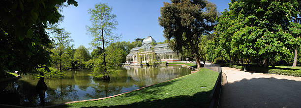 istock Crystal Palace in Retiro Park, Madrid 182194874