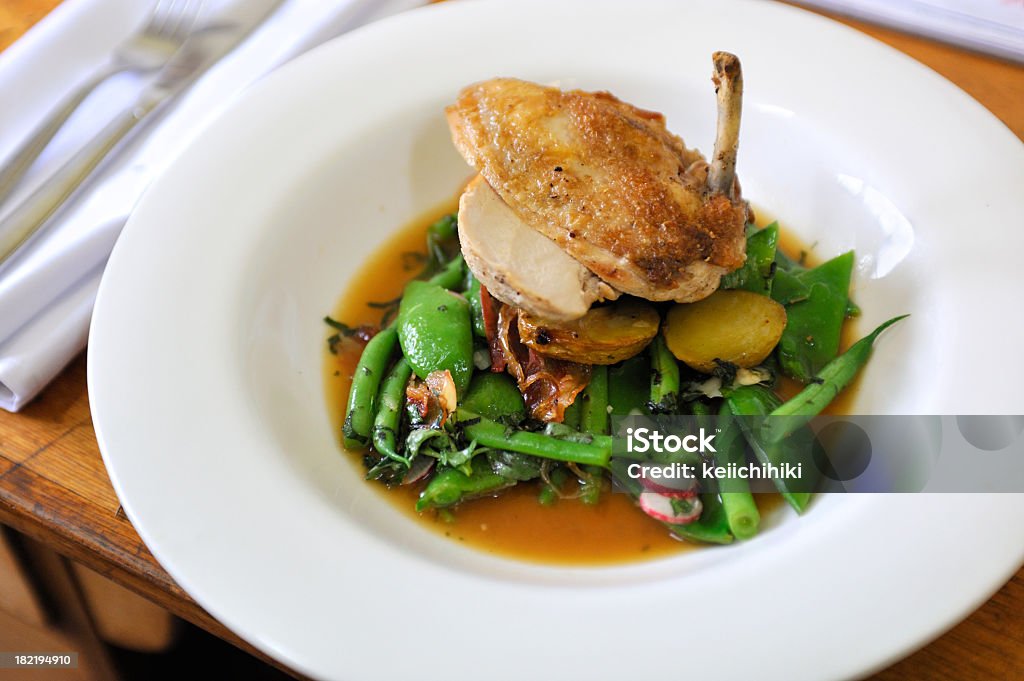 Plato de pollo - Foto de stock de Cena libre de derechos