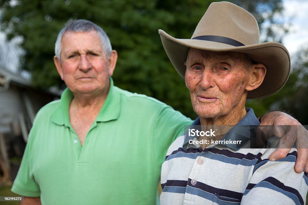 Vieil homme et son jeune frère - Photo de Australie libre de droits