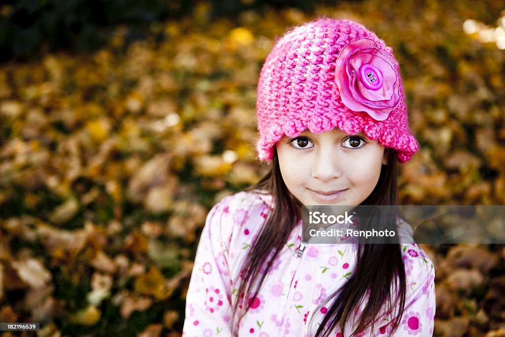 Jolie petite fille portrait de l'automne - Photo de 4-5 ans libre de droits
