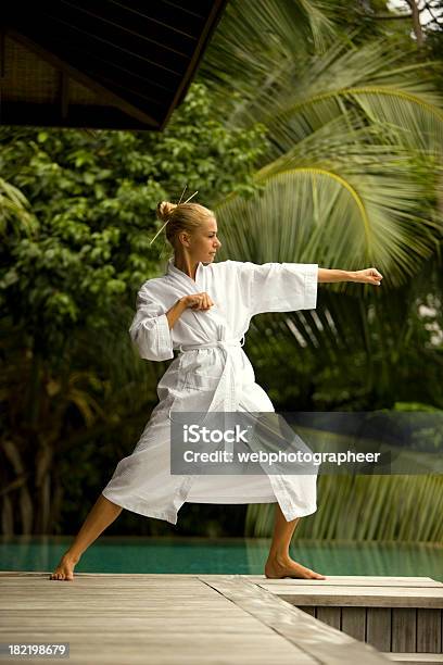 Sport Di Combattimento - Fotografie stock e altre immagini di Accappatoio - Accappatoio, Acqua, Adulto