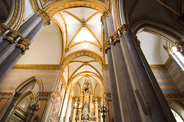 istock Ancient Church in Naples, Italy 182198916