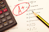 gute-noten-auf-der-untersuchung-von-mathematik.jpg?b=1&s=170x170&k=20&c=LvIH970MJnoKuu1U0H-ei3vVH4dyvEBiUkAak8tx-PM=