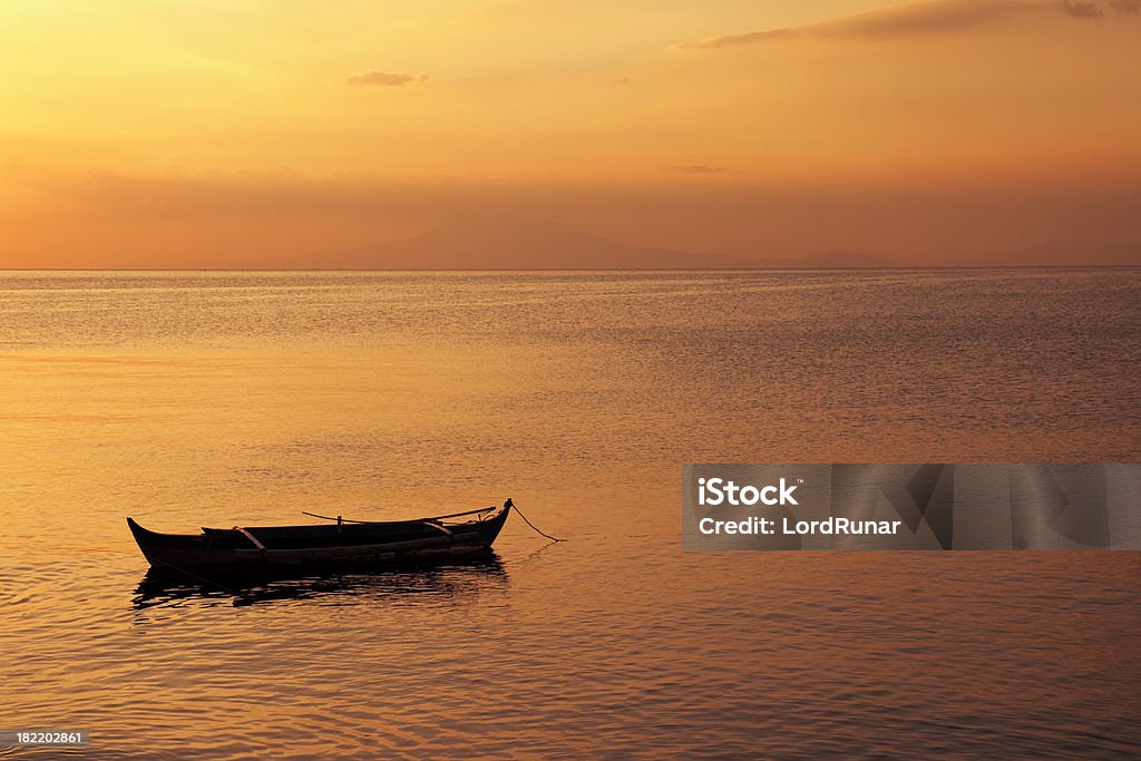 Boot bei Sonnenuntergang - Lizenzfrei Abenddämmerung Stock-Foto