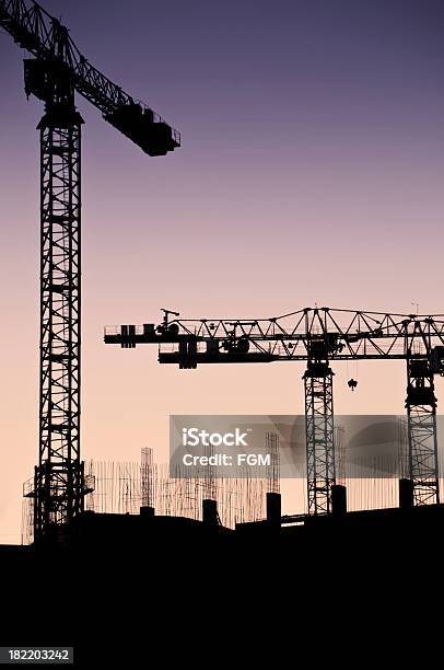 Construction Site - Fotografias de stock e mais imagens de Arquitetura - Arquitetura, Crepúsculo, Estrutura construída