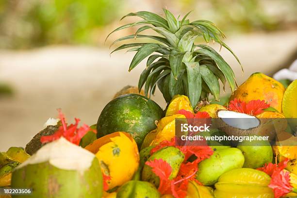 Owoce Tropikalne - zdjęcia stockowe i więcej obrazów Ananas - Ananas, Aranżacja, Bez ludzi