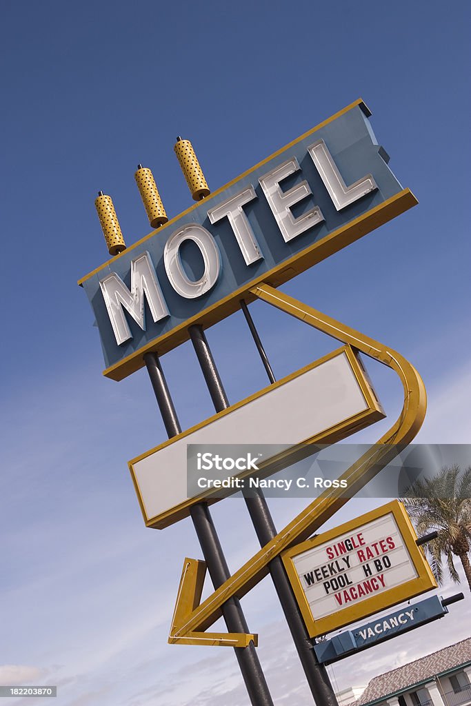 Señal de Motel listo para tu mensaje, Retro, fondo de viajes - Foto de stock de Iluminación de neón libre de derechos