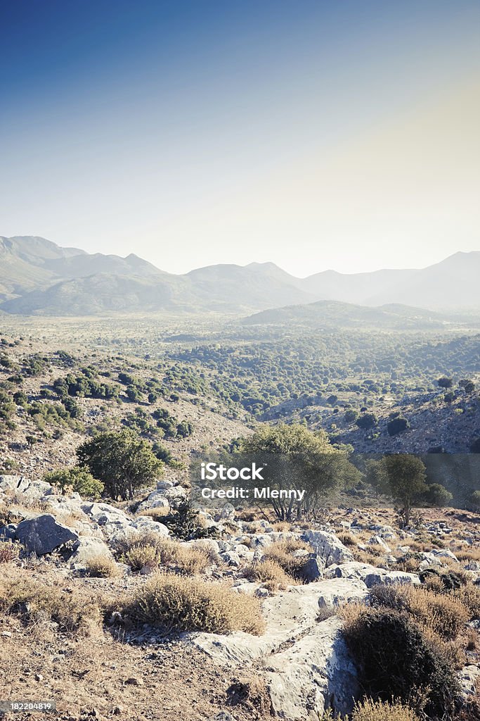 Крит, Греция Туманный с видом на горы - Стоковые фото Без людей роялти-фри