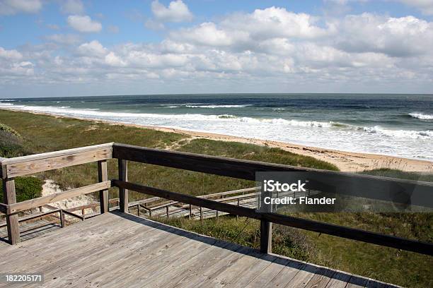 Blick Auf Den Strand Stockfoto und mehr Bilder von Anhöhe - Anhöhe, Atlantik, Erhöhter Fußgängerweg