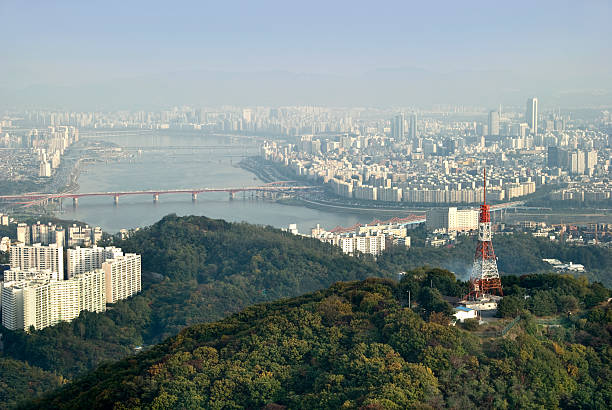 istock Han River in Seoul 서울 182206648