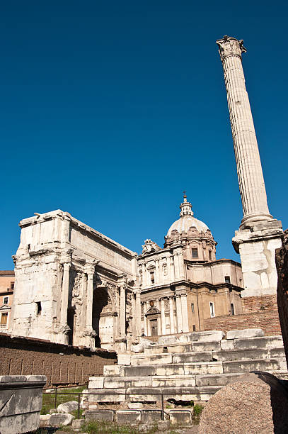 istock Arch of Septimius Severus and Concord Temple 182207645