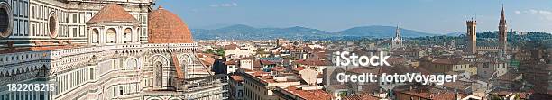 Флоренция Дуомо Крыши Города И Башни Панорама Тоскана Италия — стоковые фотографии и другие картинки Архитектура