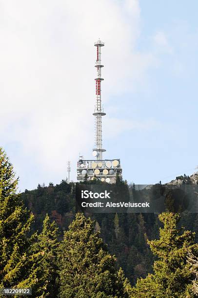 Antena - zdjęcia stockowe i więcej obrazów Antena - Antena, Antena satelitarna, Architektura