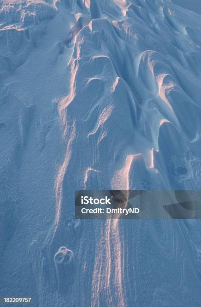 Snow Farbige Von Arktischen Sonnenuntergang Stockfoto und mehr Bilder von Abgeschiedenheit - Abgeschiedenheit, Arktis, Biegung