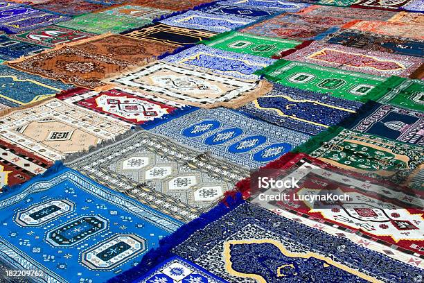 Tunesischer Teppichmarkt Stockfoto und mehr Bilder von Abstrakt - Abstrakt, Afrika, Anstrengung