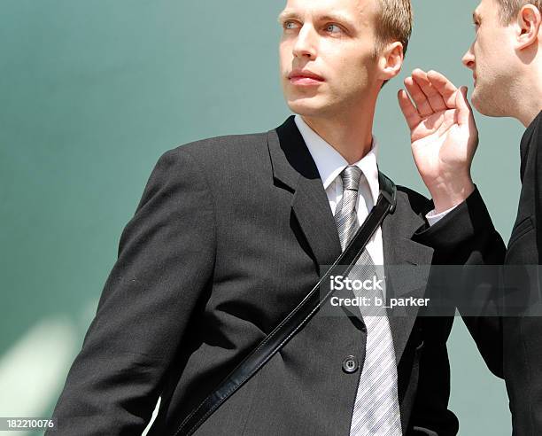 Verschwörung Stockfoto und mehr Bilder von Flüstern - Flüstern, Geschäftsmann, Klatsch