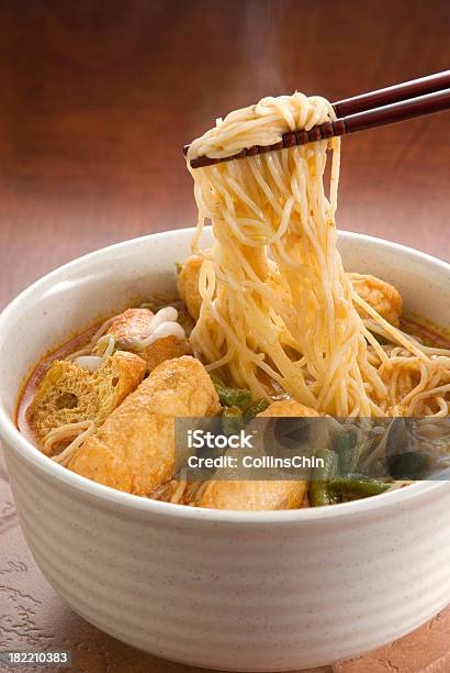 カレー麺ラクサ - アジア文化のストックフォトや画像を多数ご用意 - アジア文化, オレンジ色, クローズアップ