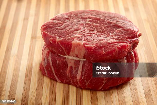 Entrecot Foto de stock y más banco de imágenes de Alimento - Alimento, Bistec, Carne