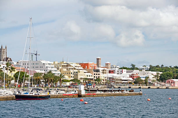 istock Hamilton Front Street and Marina 182213052